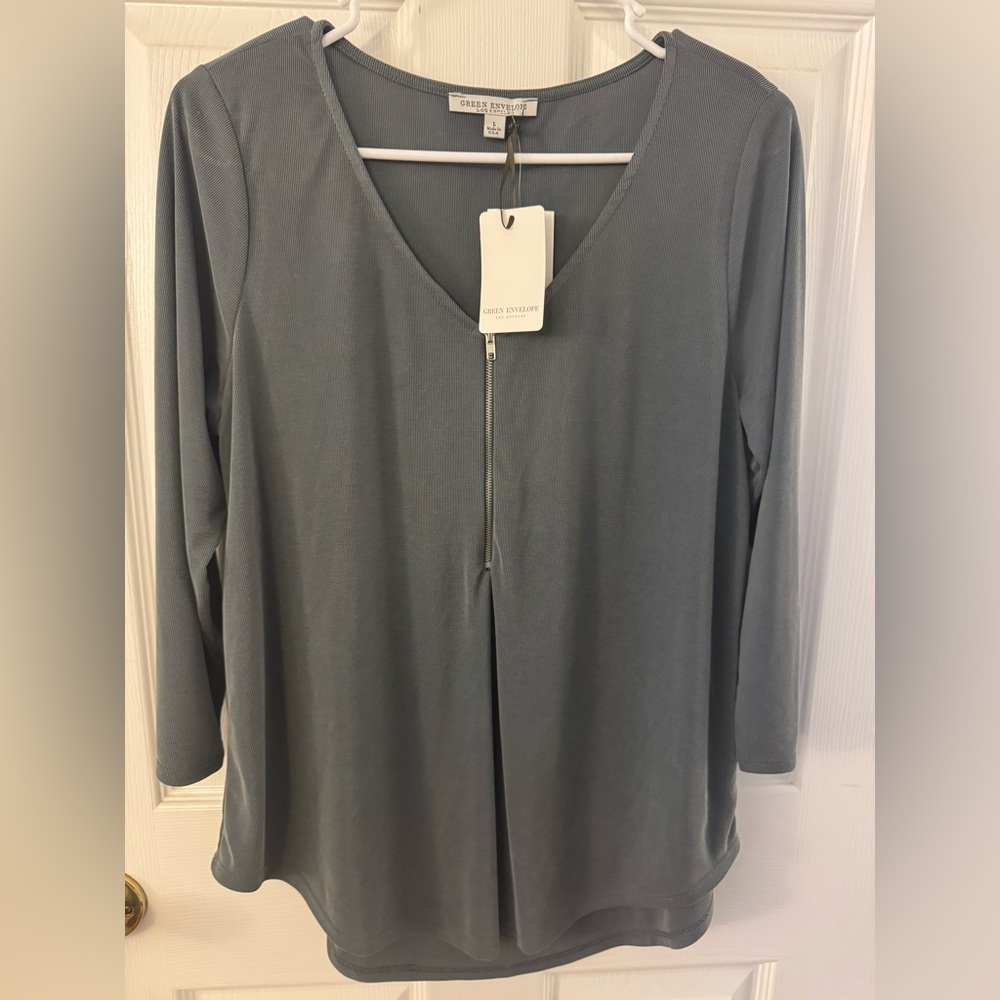 NWT | Green Envelope Casual Top | Size L